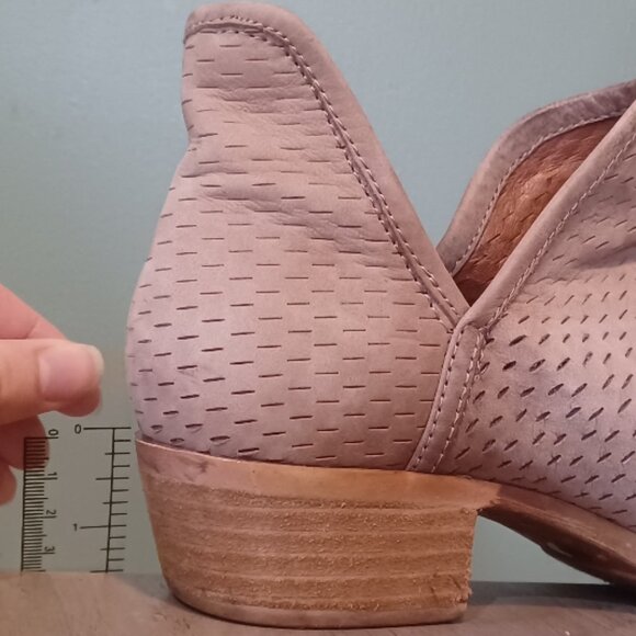 LUCKY BRAND Baley Ankle Boots Tan 7.5 - Picture 2 of 13